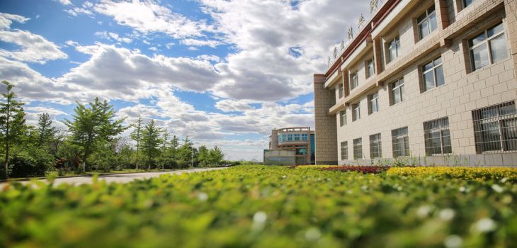杭州医学院四川省分数线是多少？招生计划和学费是多少？
