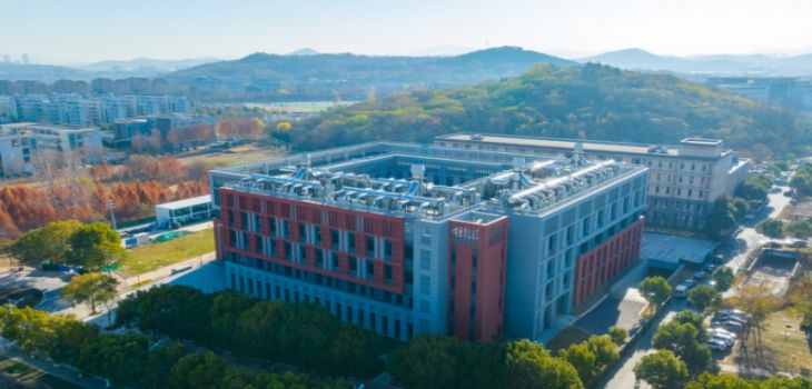 河北工业职业技术大学2024年学费标准：每年4600元-4900元（各专业收费标准）
