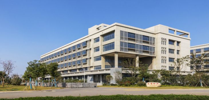 河南开封科技传媒学院浙江省录取分数线是多少？学费又是多少？