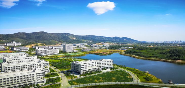 新疆医科大学在福建学费是多少？招生计划？录取分数线是多少？