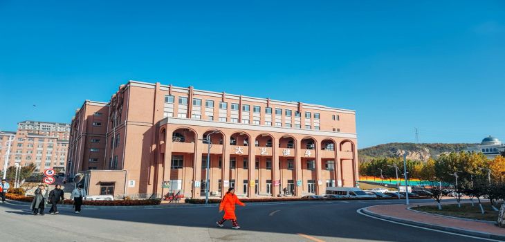 2024年苏州科技大学在贵州招生计划和学费是多少？录取分数线是多少？