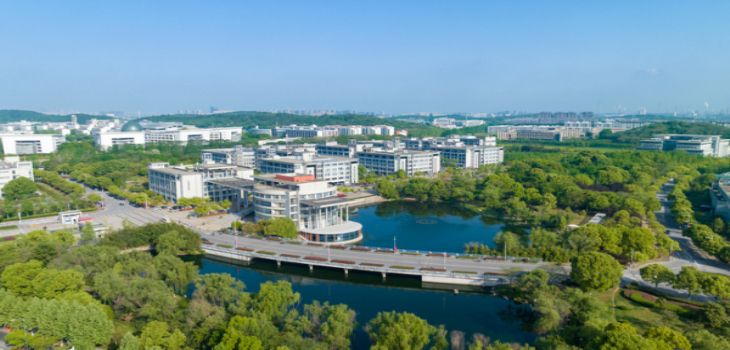 2024年湖南师范大学学费明细：一年-元到8000元（各专业收费标准）